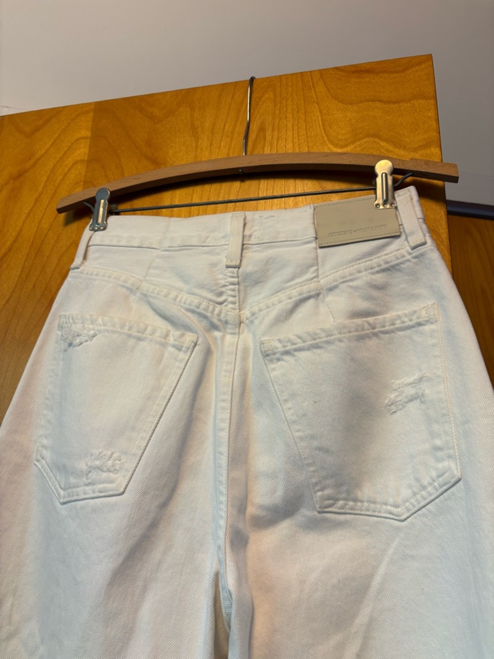 Citizens Of Humanity White Straight-Leg High-Rise Jeans - Picture 3 of 13